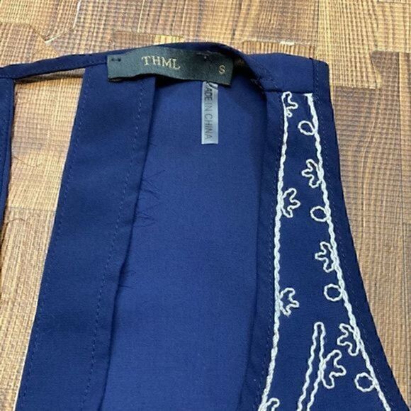 THML women’s sleeveless dressy blouse. Navy. Size S. - Picture 6 of 7